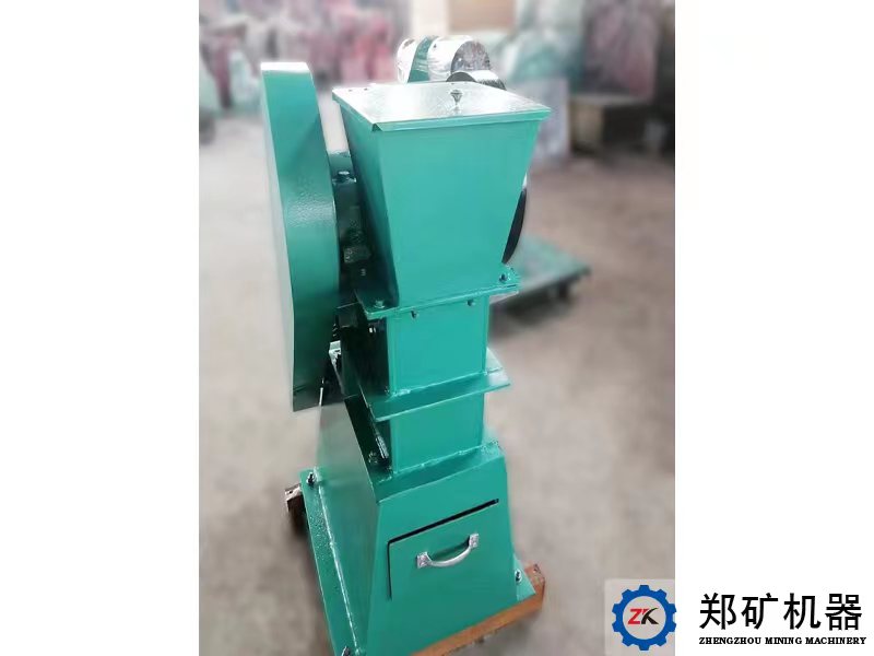 菲律賓實驗用顎式破碎機(jī)項目